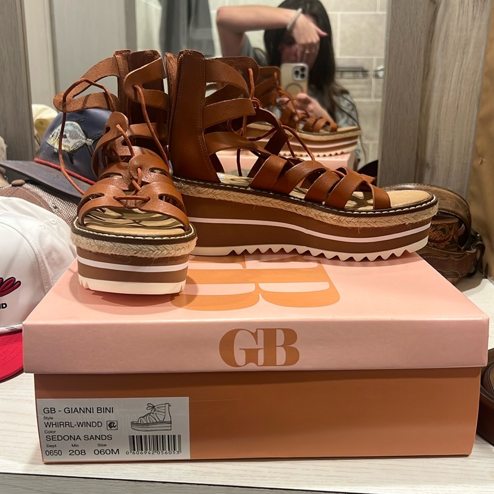 Gianni Bini Sedona sandals